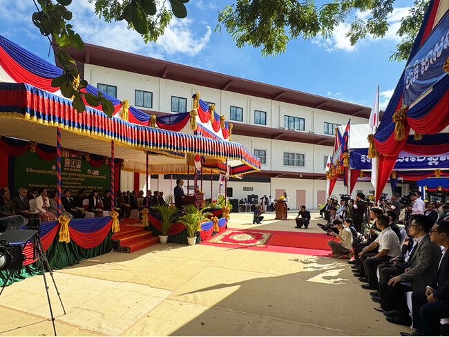 本日、日本発の大規模慈善病院がオープン。8億円以上の寄付から建てられた200床の完全無償病院「アジア小児医療センター」開院式を実施