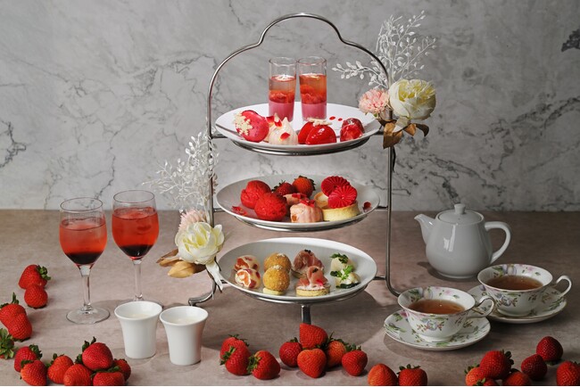 【びわ湖大津プリンスホテル】滋賀県初のオリジナルいちご「みおしずく」を使用した、ジュエリーのように輝くストロベリースイーツが登場、冬限定「Strawberry Afternoon Tea」