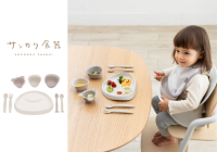 かわいくて使いやすい理由は、丸みを帯びた三角形でした。ベビー用「さんかく食器セット」2025年11月下旬 新発売