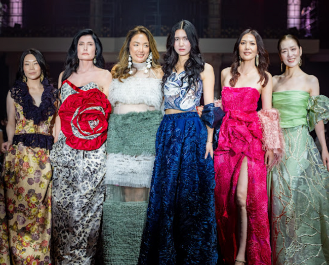 「美しさに限界はない」──日本人女性2名がパリでランウェイデビュー、MAMI OKANOが描く“人生を変えるランウェイ