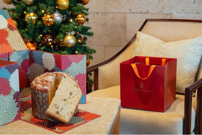 【ザ・リッツ・カールトン沖縄】沖縄県産のフルーツやラム酒など、沖縄の彩りを添えた祝祭の伝統菓子「パネトーネ」が11月4日（火）より予約受付開始