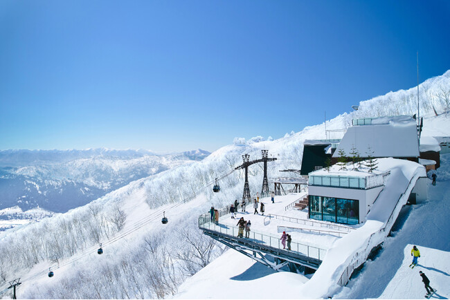 【トマム】ゴンドラでしか行けない、標高1,088mの山で冬の絶景を楽しむ「霧氷テラス」2025年12月1日から営業開始