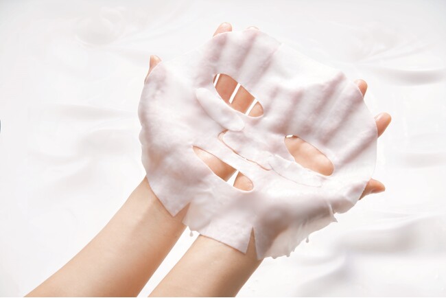 2025年11月25（火）新発売（数量限定）　ローヤルゼリー※1と次世代レチノール※1の濃密ジェルクリームで贅沢なスペシャルケアを実現RJメルティクリームシートマスク