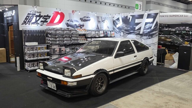 『頭文字D』の世界観が楽しめるブースが「JAPAN Mobility Show」に登場！CAMSHOP.JPから
