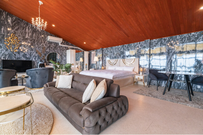 【愛知・知多半島】～Glamping＆Resort～ WOOD DESIGN PARK NOMA2名様専用の客室「デラックスオーシャンビューサンセット キング」を2部屋に増室いたしました