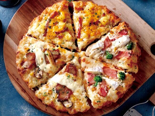 冬の“ごほうびピザ”にぴったり！3種の味が1枚で楽しめる！　Pサイズ『冬のナチュラルチーズトリオ』 『絶品！カニトリオ』新発売