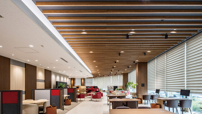 不燃軽量造作材「エアリライトルーバー」の施工対象下地を拡充、天井直付け固定・システム天井 Tバー固定を追加