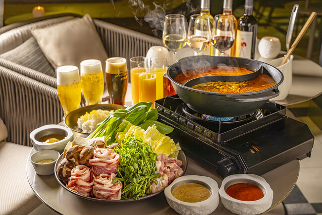 冬限定 2種の濃厚トマト鍋 -旨みトマト&本格ガンボ-  国産肉と旬の野菜を贅沢に。〆までとろける贅沢なテラス鍋プラン