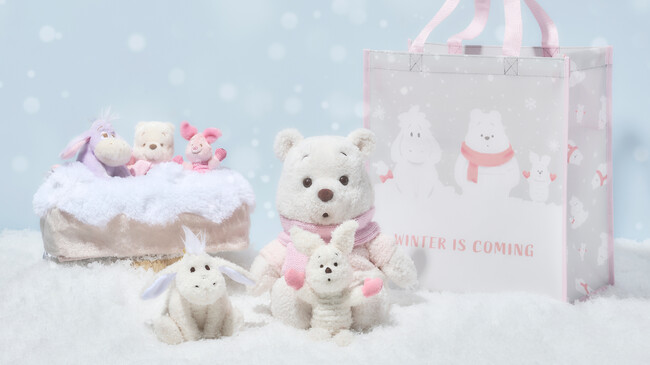 プーさんと仲間たちに雪が積もって真っ白に！冬のコレクション「WHITE POOH」をディズニーストアで11月14日(金)より順次発売