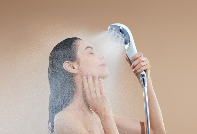 【ホテルアベストグランデ高槻】すべての客室と大浴場に美容ブランド「ReFa」の最新シャワーヘッドを導入