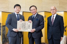 黒岩知事と弊社代表ら 黒岩知事と弊社代表ら