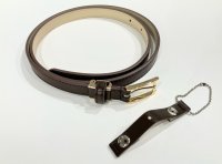 どんなスタイルにも合わせやすい万能デザイン
9割の方に選ばれる15mm幅ベルトにホルダー付きモデルが新登場