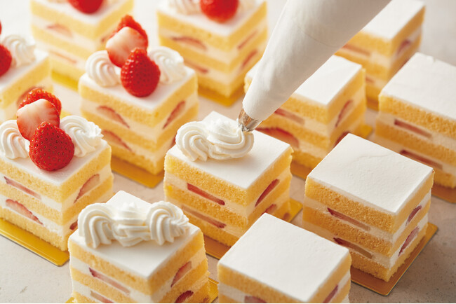 【アンテノール】が11月20日(木）JR品川駅構内「エキュート品川」に期間限定出店いたします！人気の焼き菓子を詰め合わせた限定のギフトをご用意しております。