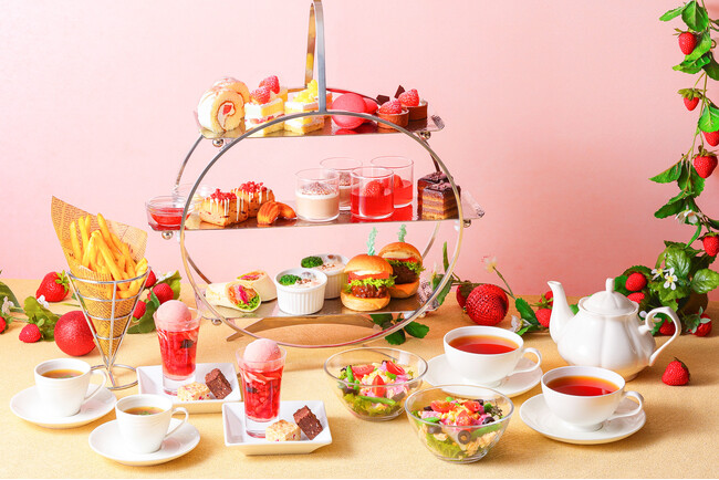 いちご×チョコレートでとろける冬到来！ホテル最上階で堪能する絶景アフタヌーンティー