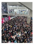 メインホール入り口人混みの様子