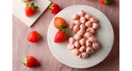 いちごの甘酸っぱい余韻が広がる「マカダミアナッツチョコレート あまおう」数量限定発売