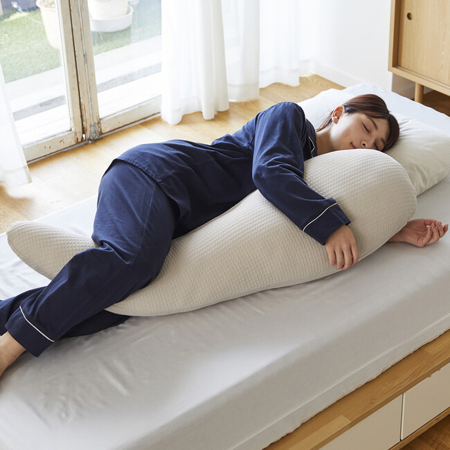 快眠セラピスト三橋美穂先生監修【昭和西川】「快眠セラピストが考えた抱きまくら」累計販売数1万個突破！