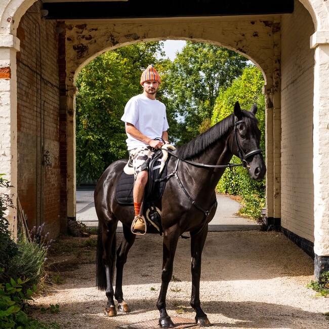 サウスロンドンを拠点に活動するプロデューサーMom Tudieが、11月21日（金）にニューアルバム『As the Crows』をリリース