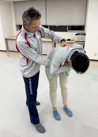 お餅の誤嚥や胸骨圧迫の正しいやり方？！応急手当の講習会を開催しました