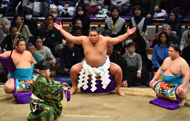 最も伝統ある一門 出羽海一門連合稽古に密着！「相撲の原点は稽古にあり～大相撲 出羽海一門連合稽古～」をCS放送日テレジータスで1月7日(水)よる9時より放送！横綱 豊昇龍・平戸海・宇良ほか参加予定！