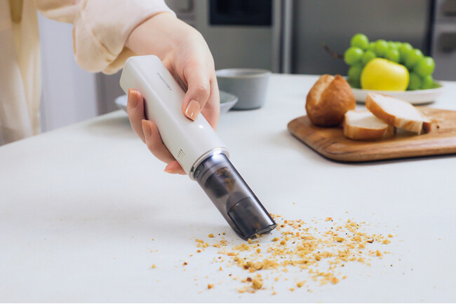 ササッと小掃除にぴったり！レコルト［コードレス スポットクリーナー］を新発売