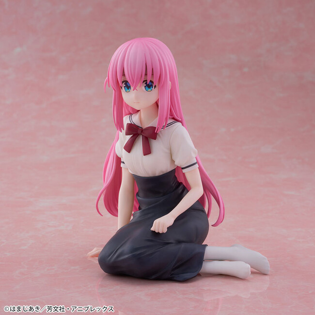 アニメ『ぼっち・ざ・ろっく！』より、私服姿の「後藤ひとり」がフィギュアで登場。あみあみにて予約受付中。