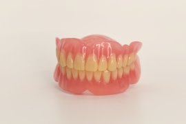 ３Dプリンターで作製した総義歯