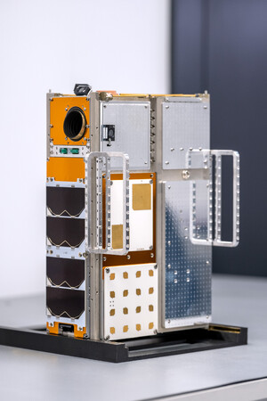 超小型ハイパースペクトル衛星「IHI-SAT2」の打上げ成功