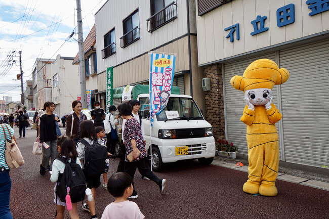 南国市後免町が手づくりのぬくもりに包まれる…「地産地消ごめんの軽トラ市＆ごめんteteマルシェ」開催【イベントレポート】
