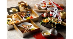 <冬の華茶膳>テーブルを彩る華やかなメニュー