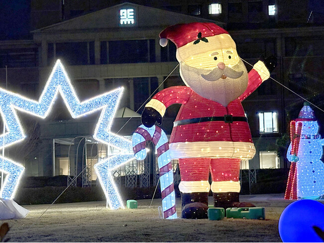 「Christmas Food Market」を12月15日（月）16時半から、ひらかた中宮キャンパスのセントラルガーデンで開きます／一般の方も入構して参加できます