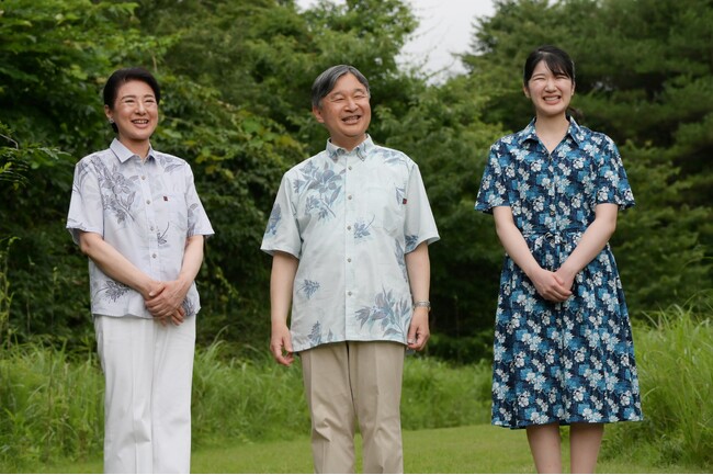 天皇ご一家の歩みを解説付きで振り返る『戦後80年の祈り』“秘蔵”報道写真展を1月10日（土）より光文社ロビーで開催！