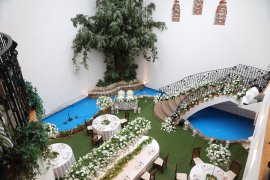 結婚式場を企業様団体様のイベント空間の舞台に 結婚式場を企業様団体様のイベント空間の舞台に