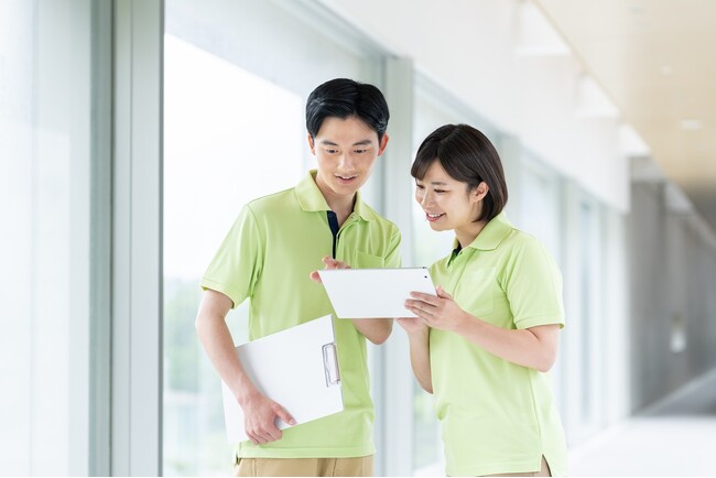 【無料オンラインセミナー】「育成就労」と「パート合格」、国が舵を切った外国人の長期育成と介護施設経営の一手とは？