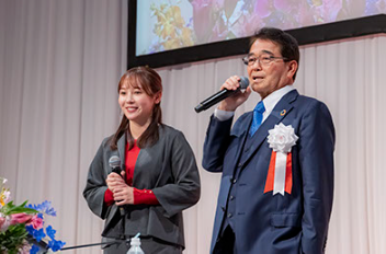 創立40周年記念パーティをホテルニューオータニで開催