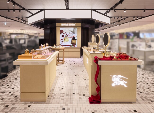 バーバリー ビューティ、渋谷スクランブルスクエアに常設カウンターをオープン