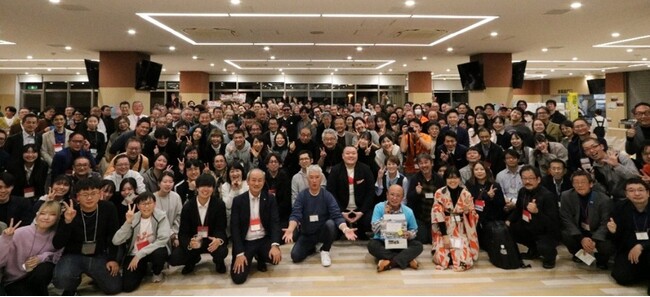 【摂南大学開学５０周年記念事業】過去最大規模２０３組が一斉プレゼン！「第８４回関西ネットワークシステム定例会」を開催
