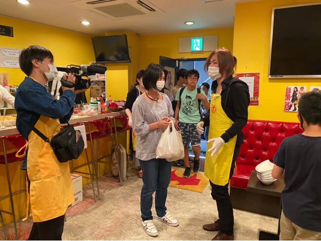 国内外で活躍する経営コンサルタント・マイキー佐野、10月~11月に5回の子ども食堂支援を実施