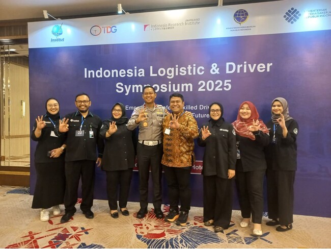 インドネシア総研、日イ産官学連携による「国際物流シンポジウム」開催を支援。 “プロフェッショナル・ドライバー”育成モデルを提唱し、両国の物流人材基盤の構築へ