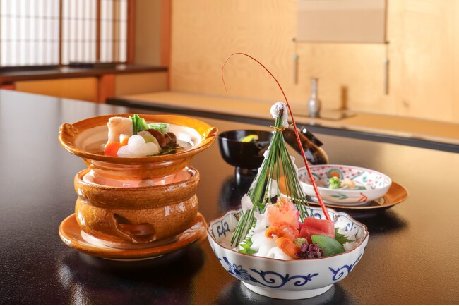 【シェラトン都ホテル大阪】冬の三大味覚「ふぐ・クエ・蟹」を味わう2日間限定メニュー「寒の馳走 -滋味深い一皿を-」販売
