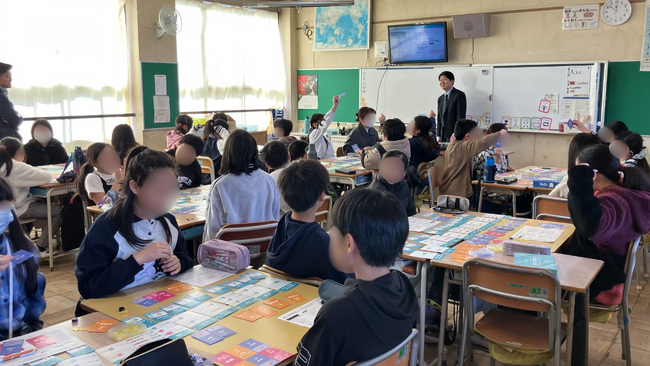 「人生の練習」ができる学校向け金融/キャリア教育ゲームを小学5年生29名に実施