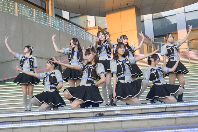 オリコン デイリーアルバムランキング初登場で1位を記録！HoneyWorksサウンドプロデュース“高嶺のなでしこ”待望の1stアルバム『見上げるたびに、恋をする。』発売日にリリース記念イベントを開催！