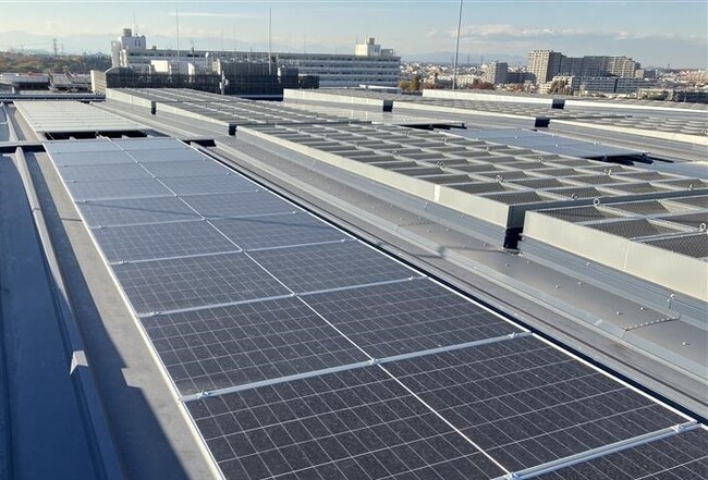 西東京データセンターで太陽光発電の実証実験を開始　再生可能エネルギーの活用による持続可能なデータセンター運営を推進