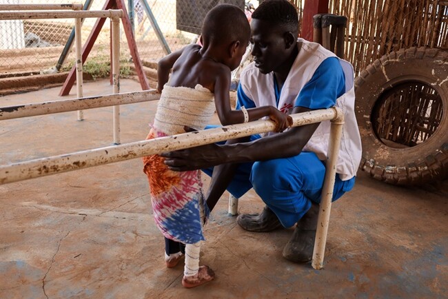 南スーダン：医療体制の限界と援助の削減──危機の中で取り残される人びと