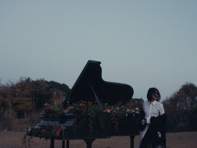 Yaffle新ユニット「mono²」始動！湊かなえ原作ドラマ主題歌で本日デビュー＆配信スタート。来春AL＆ワンマン決定。