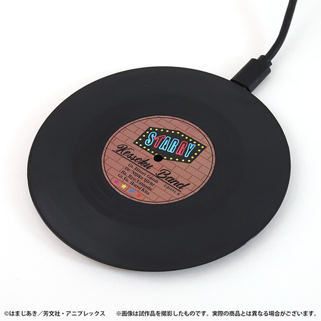 アニメ『ぼっち・ざ・ろっく！』より、レコード型ワイヤレス充電器が受注生産商品で登場！