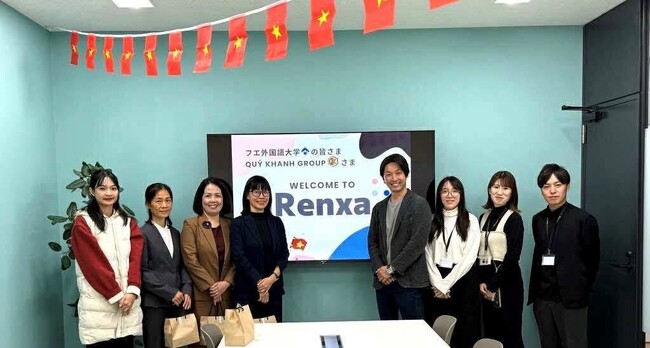 グローバル事業拡大のRenxa株式会社 教育機関との共創で外国人材採用を加速 フエ外国語大学から２名入社