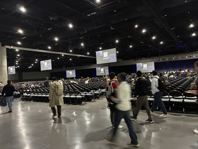 〈出展レポート〉NeurIPS 2025で採択された研究「SVG」を発表──2026年にオープンソース公開へ