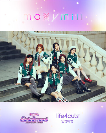 「moxymill」× 「GirlsAward」 × 「人生4カット」　スペシャルコラボフレームが登場