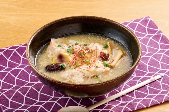 【韓国の生協と味の文化交流】厳選した鶏肉の旨みたっぷりの「参鶏湯」が新登場　2025年12月 期間限定で取扱い開始